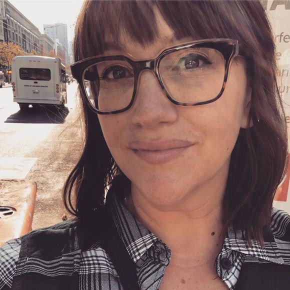 Meet your Posher, Sharon - Picture 1 of 1